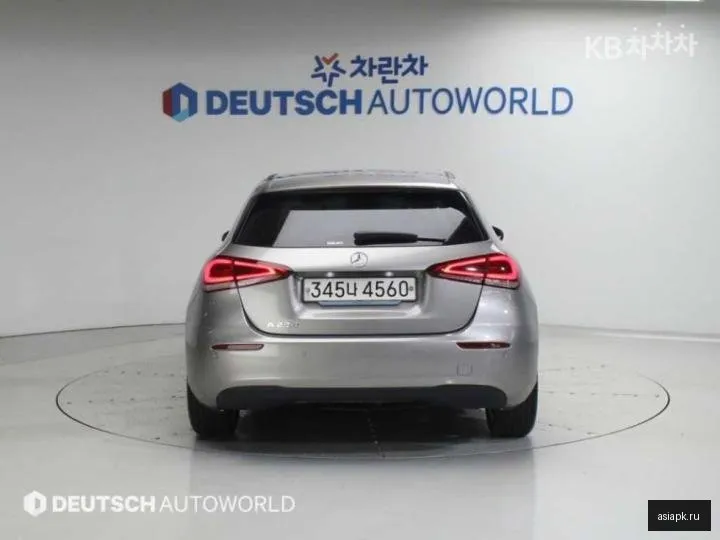 Mercedes-Benz A-Class 4