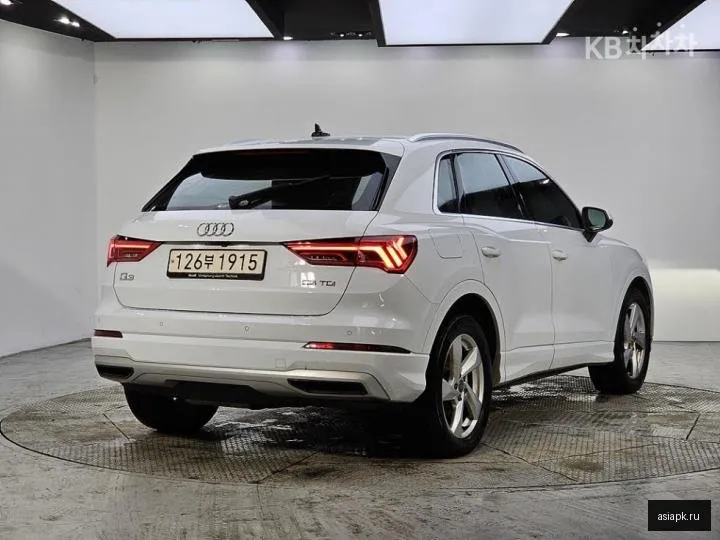 Audi Q3 4