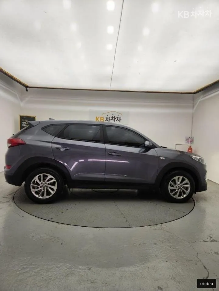 Hyundai Tucson 4