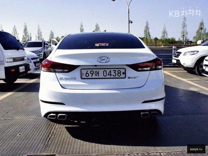 Hyundai Avante 3
