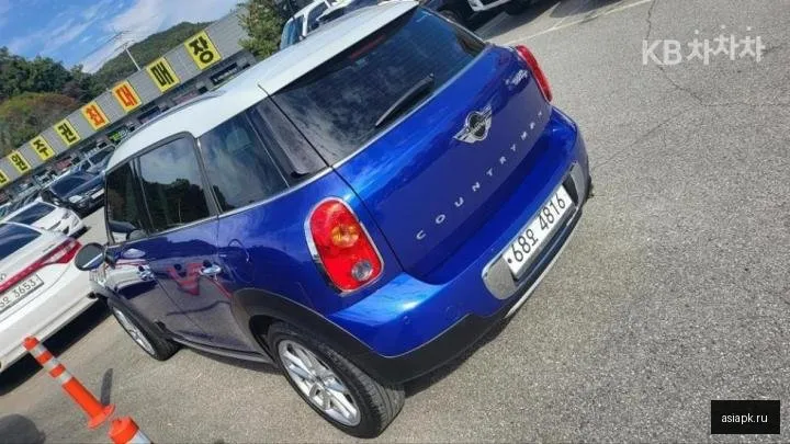 MINI Countryman 4