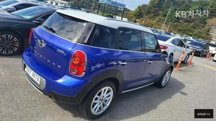 MINI Countryman 6