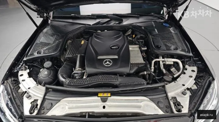 Mercedes-Benz C-Class 6