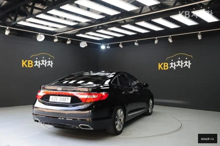 Hyundai Grandeur 4