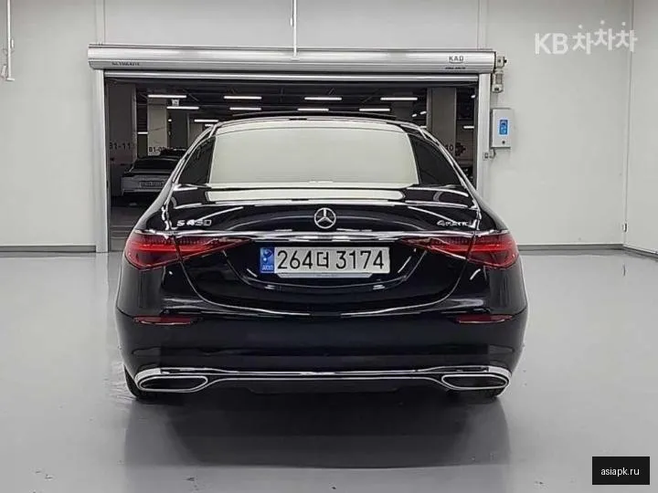 Mercedes-Benz S-Class 3