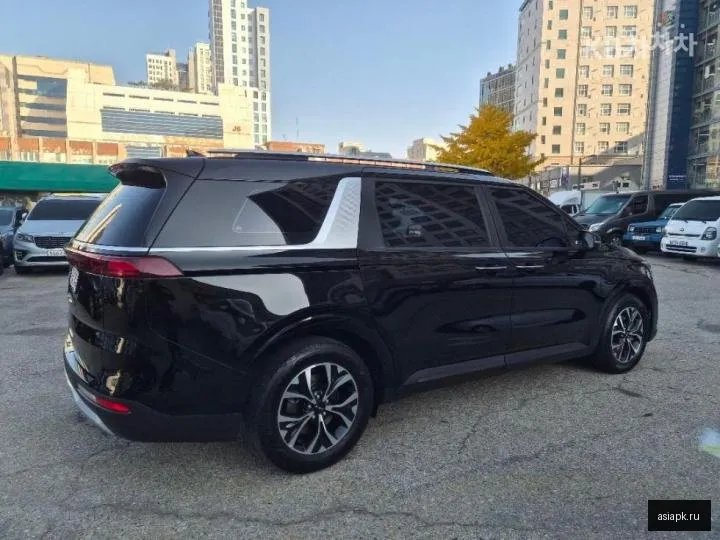 Kia Carnival 4