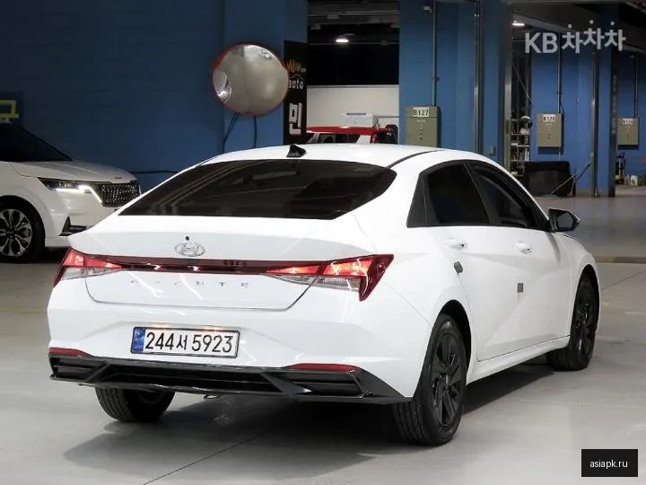 Hyundai Avante 4