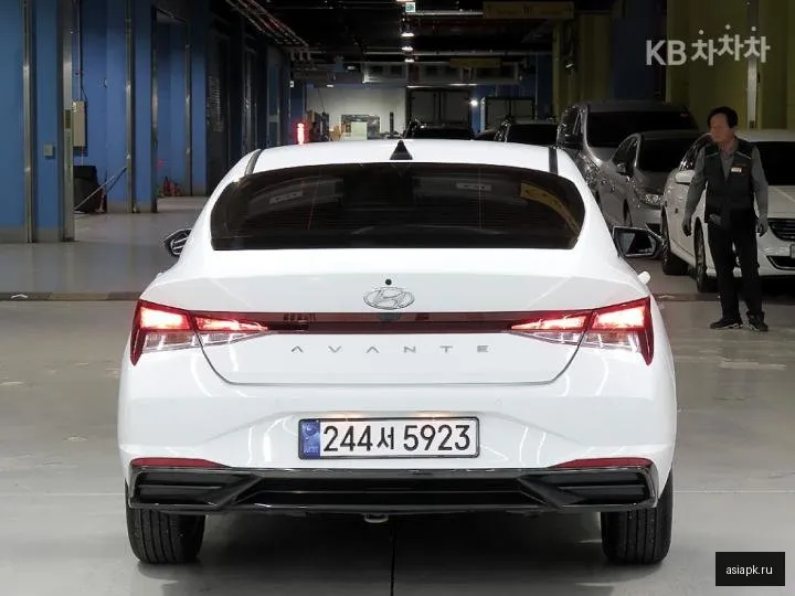 Hyundai Avante 3
