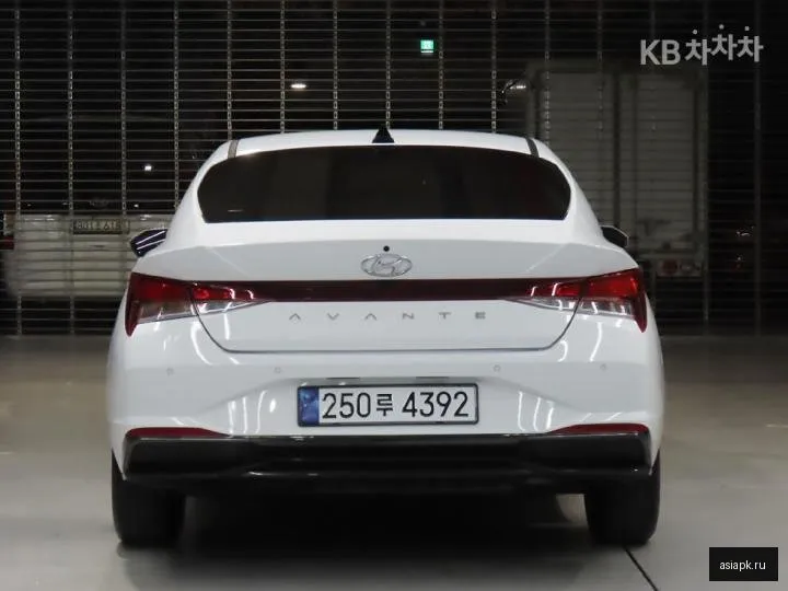 Hyundai Avante 3