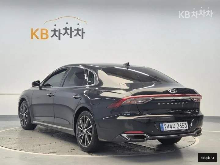 Hyundai Grandeur 2