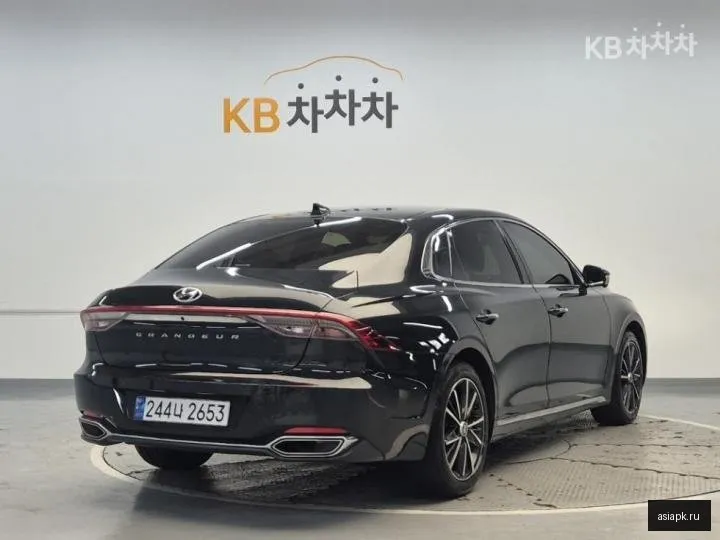 Hyundai Grandeur 3