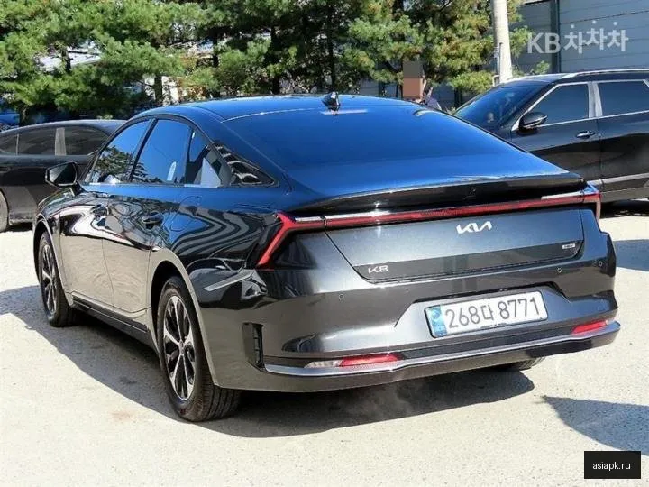 Kia K8 3