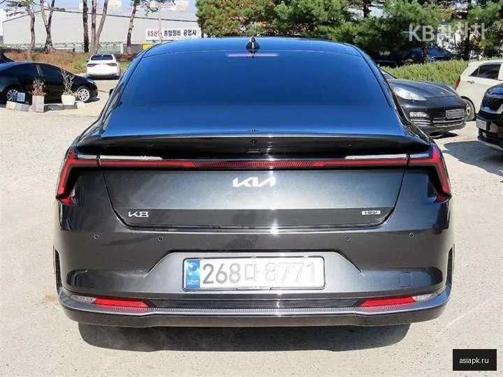 Kia K8 4