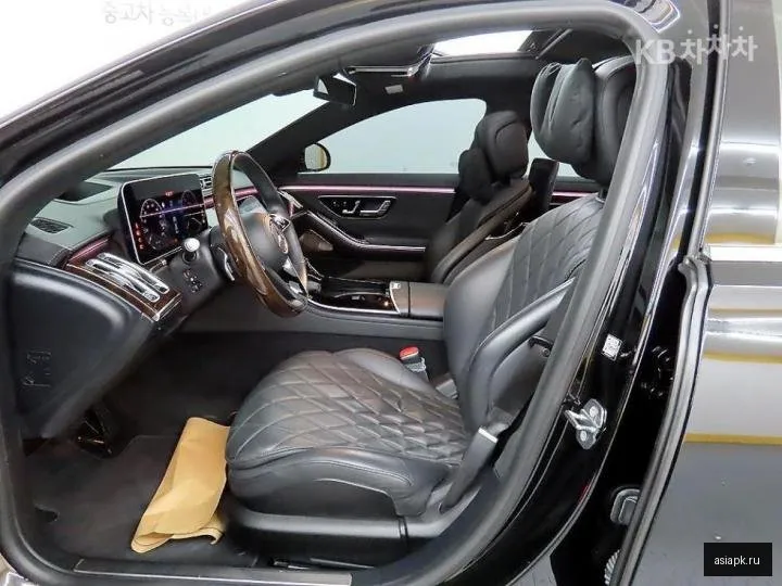 Mercedes-Benz S-Class 5