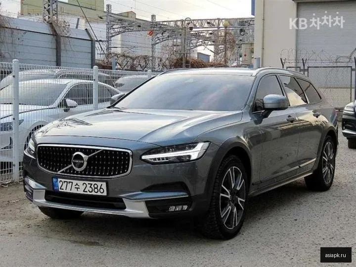 Volvo V90 2