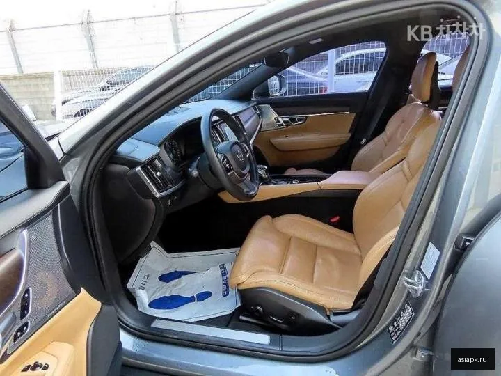 Volvo V90 5