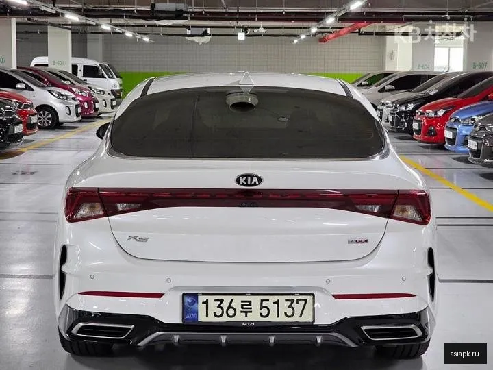 Kia K5 4