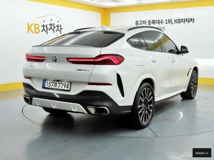 BMW X6 4