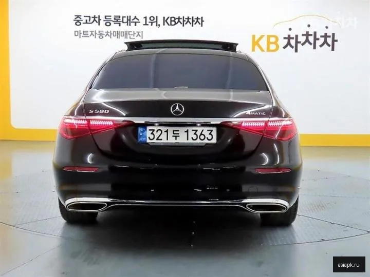 Mercedes-Benz S-Class 3
