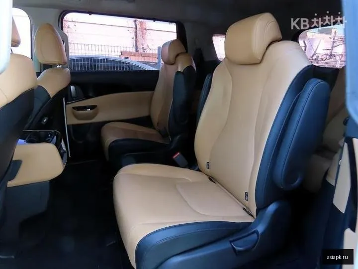 Kia Carnival 6