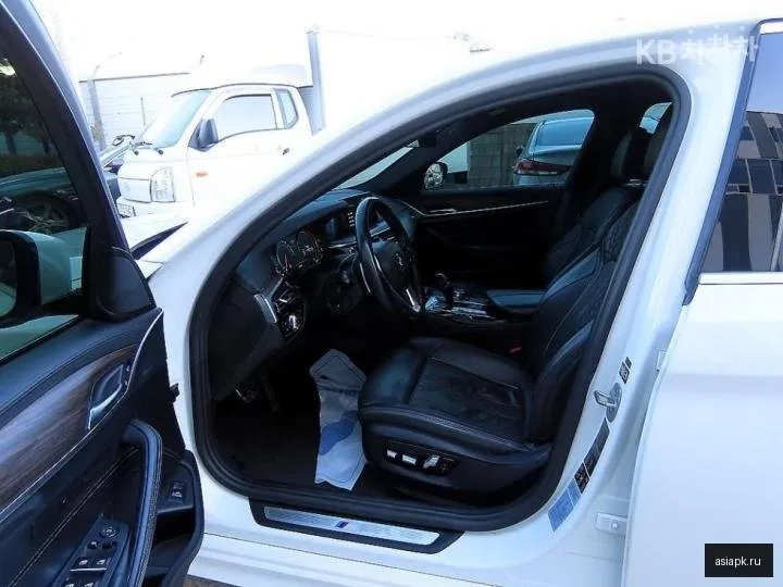 BMW 5-Series 5
