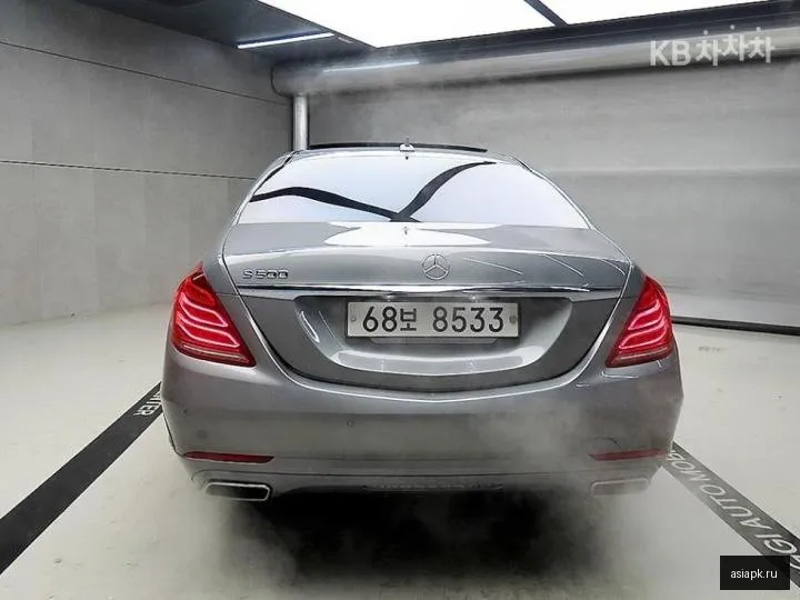 Mercedes-Benz S-Class 3