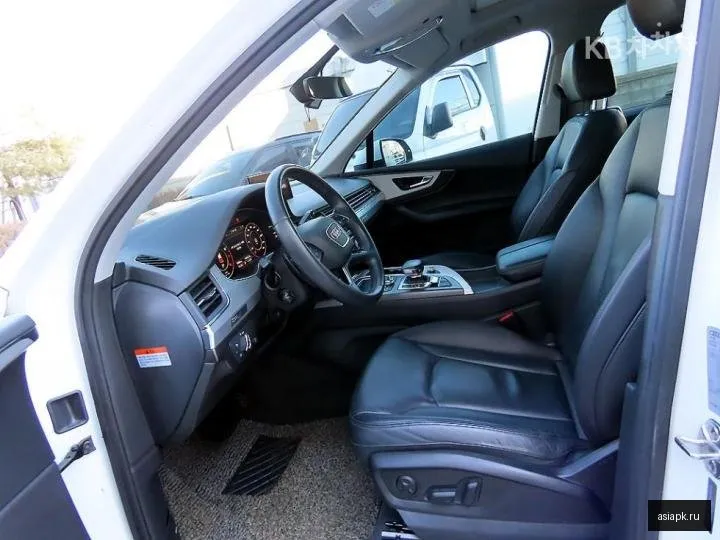 Audi Q7 5
