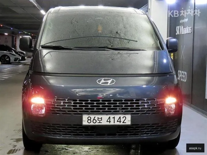 Hyundai Staria 2