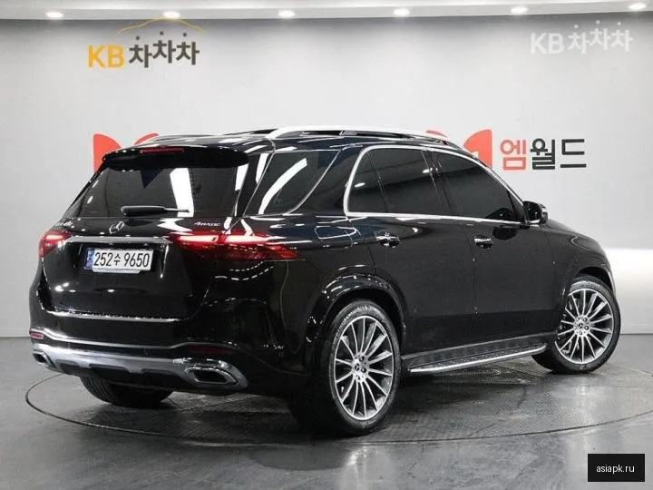 Mercedes-Benz GLE-Class 4