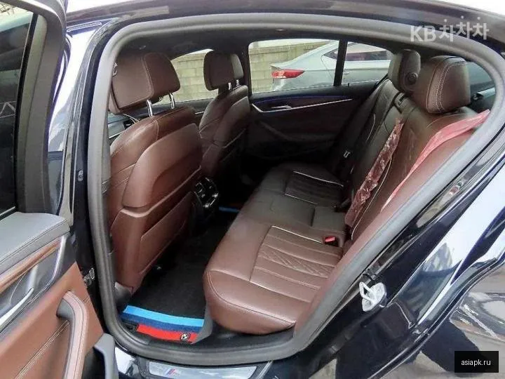 BMW 5-Series 6