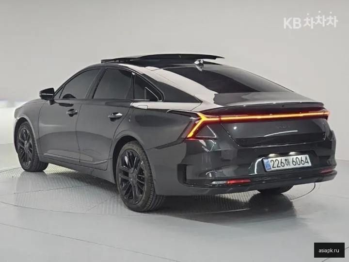 Kia K8 4