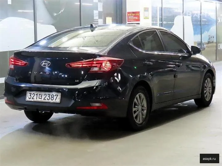 Hyundai Avante 4