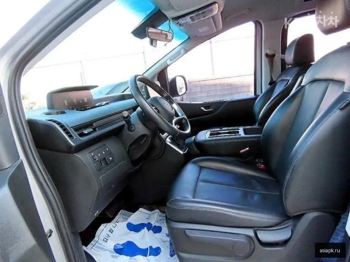 Hyundai Staria 5