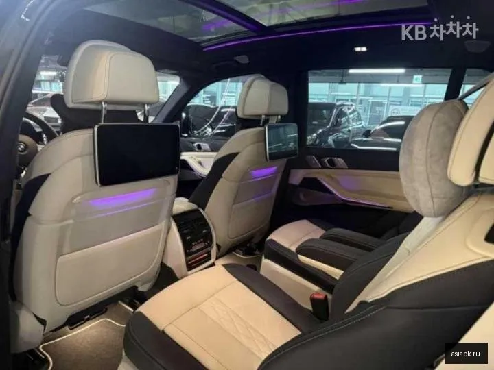 BMW X7 6