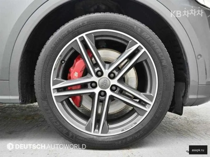 Audi SQ5 5