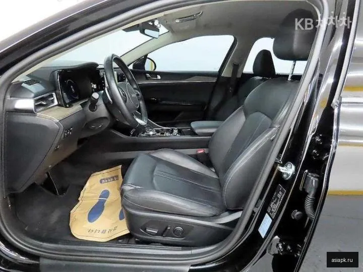 Kia K5 5