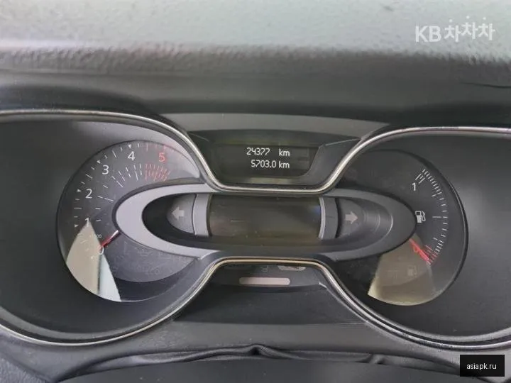 Renault Captur 5