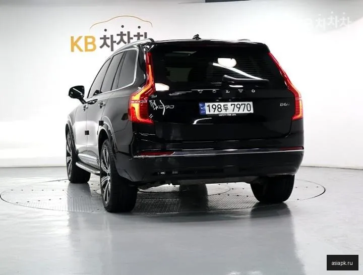 Volvo XC90 4