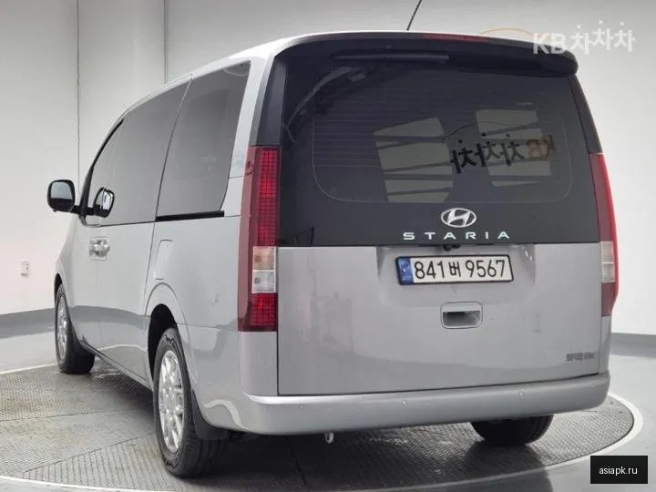 Hyundai Staria 2