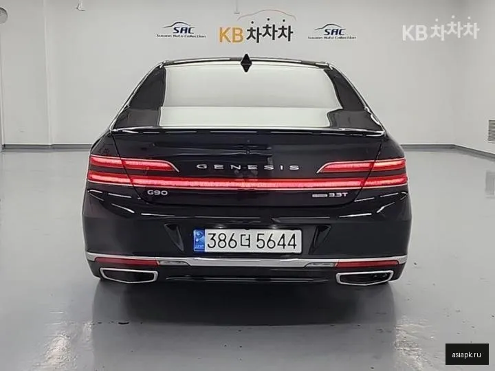 Genesis G90 3