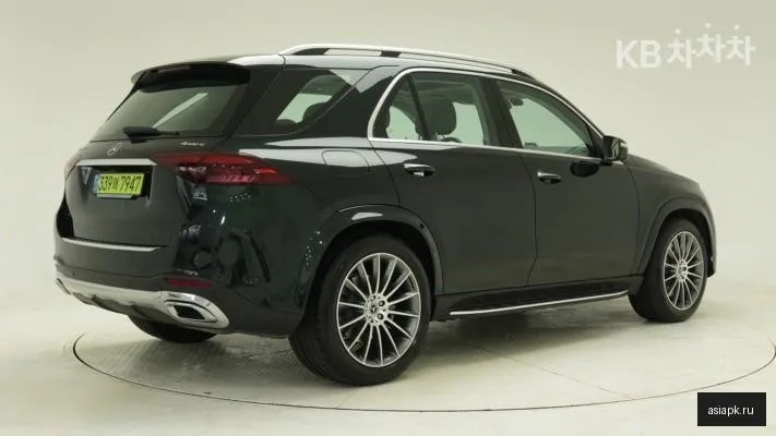 Mercedes-Benz GLE-Class 4