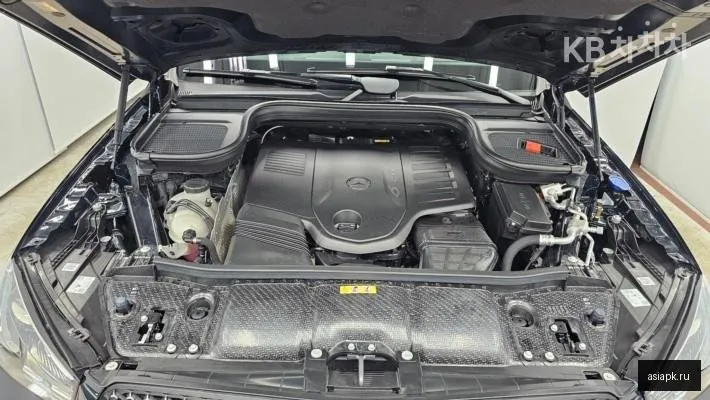 Mercedes-Benz GLE-Class 6