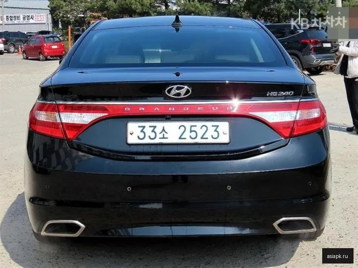 Hyundai Grandeur 4