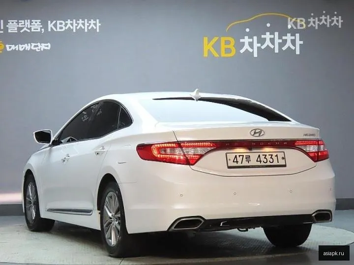 Hyundai Grandeur 4