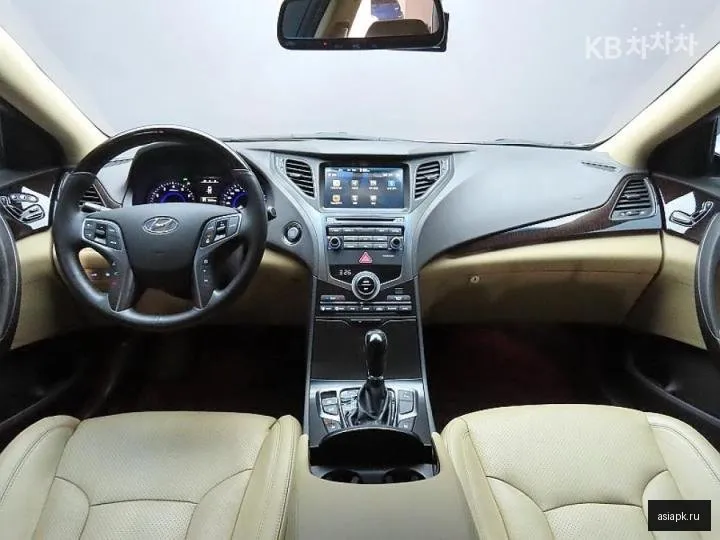Hyundai Grandeur 6