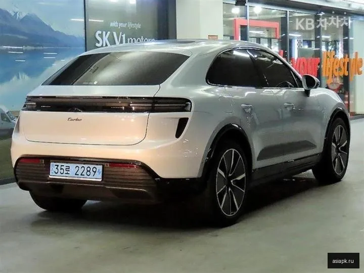 porsche Macan 4