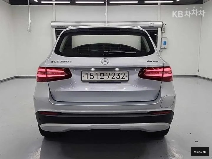 Mercedes-Benz GLC-Class 4