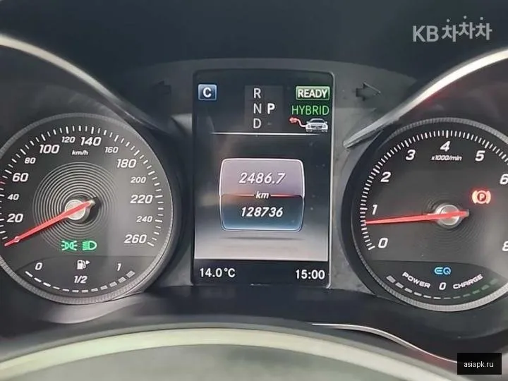 Mercedes-Benz GLC-Class 6