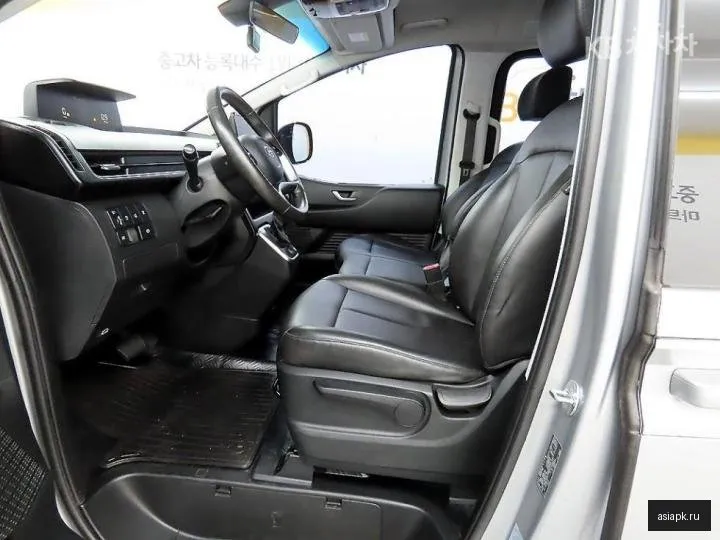 Hyundai Staria 5