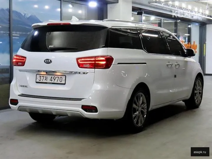 Kia Carnival 4